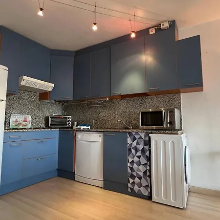 Bonito Piso En Con Piscina Y Parking Av-66 Росас