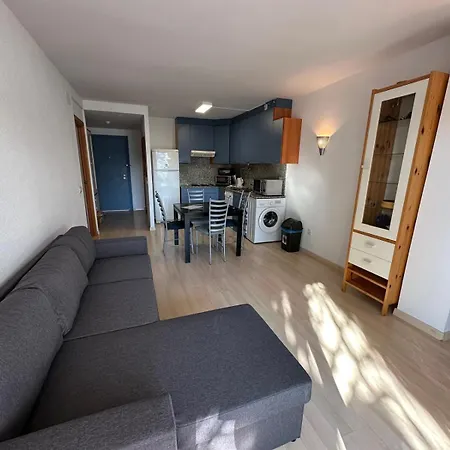 Bonito Piso En Con Piscina Y Parking Av-66 *